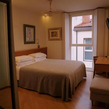 Zarampallo Hotel *